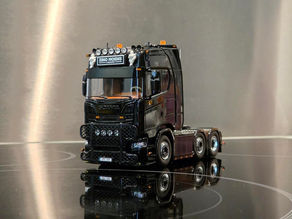 Tekno zino moens, Hobby en Vrije tijd, Modelauto's | 1:50, Ophalen of Verzenden, Zo goed als nieuw, Bus of Vrachtwagen, Tekno