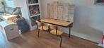 Mooi opgeknapte vintage schoolbank met wandbescherming, Ophalen, Zo goed als nieuw, Tafel(s) en Stoel(en)