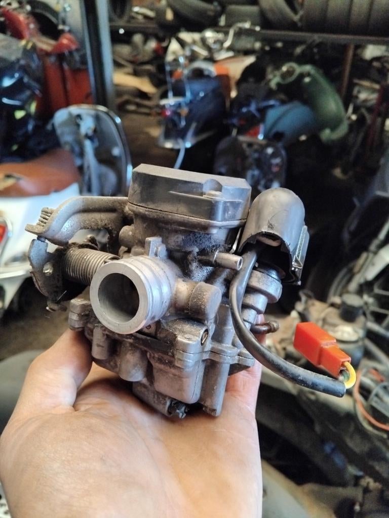 Piaggio fly zip 2000 4 tak vespa lx s carburateur, Ophalen of Verzenden, Overige typen, Piaggio