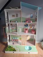 Poppenhuis met lift en accessoires, Kinderen en Baby's, Speelgoed | Poppenhuizen, Ophalen, Zo goed als nieuw, Poppenhuis