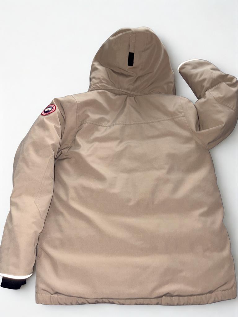 Canada Goose  (tussen) jas., Ophalen of Verzenden, Zo goed als nieuw, Maat 38/40 (M), Beige