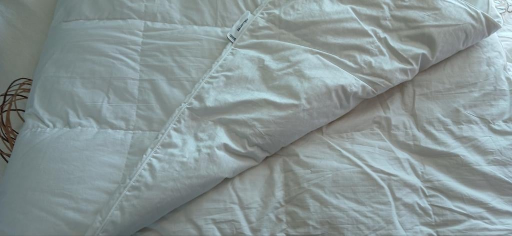 FJÄLLHAVRED ikea donzen dekbed dons 140x200 cm, Huis en Inrichting, Slaapkamer | Beddengoed, Zo goed als nieuw, Deken of Dekbed