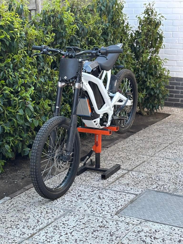 Custom 12 kw surron, Fietsen en Brommers, Ophalen, Zo goed als nieuw