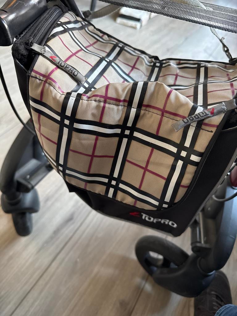 Rode Burberry Topro Troja rollator., Diversen, Ophalen, Opvouwbaar, Zo goed als nieuw