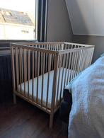 Ledikant met matras - Goede staat, Kinderen en Baby's, Babywiegjes en Ledikanten, Ophalen, Gebruikt, Ledikant