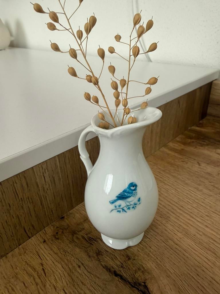 Vintage klein porseleinen vaasje Delfst blauwe vogel op tak, Blauw, Aardewerk of Porselein, Ophalen of Verzenden, Zo goed als nieuw