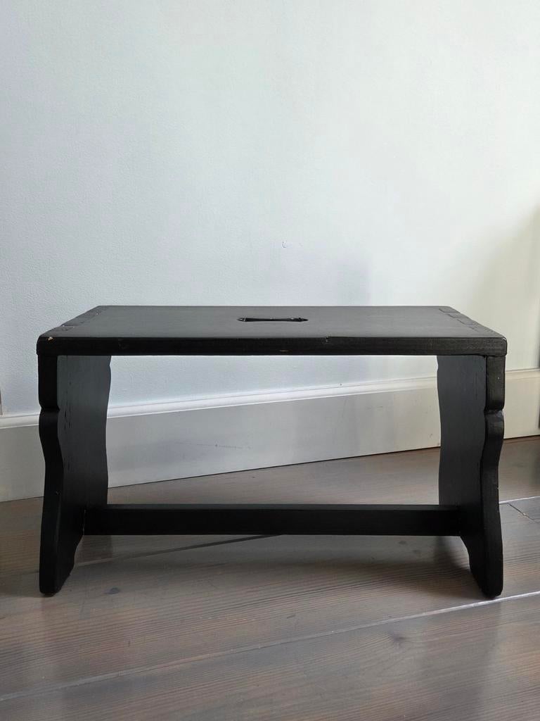 Zwart bijzettafeltje - vensterbank krukje, Ophalen of Verzenden, Rechthoekig, Minder dan 55 cm, Minder dan 45 cm