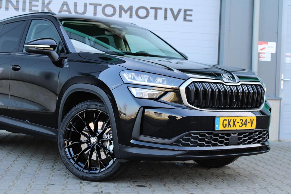 Skoda KODIAQ 1.5 TSI MHEV BUSINESS EDITION | DSG | CAMERA |2, Auto's, Stof, 4 cilinders, Zwart, Origineel Nederlands