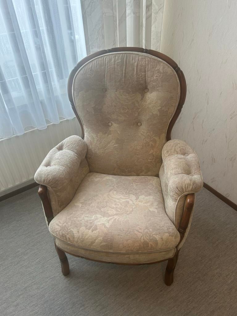 Klassieke fauteuil in goede staat - direct beschikbaar, Huis en Inrichting, Fauteuils, Ophalen, Zo goed als nieuw