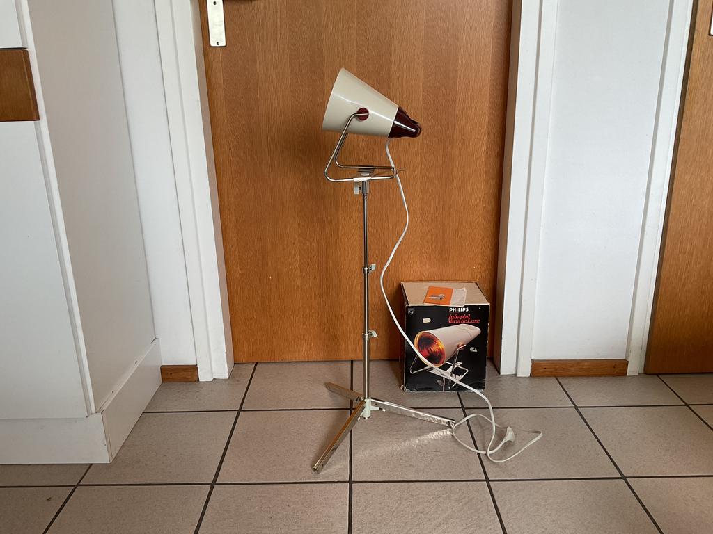 Infraphil Varia de Luxe bordeaux met standaard 65 cm hoog, Space Age, Ophalen of Verzenden, Zo goed als nieuw, Minder dan 100 cm