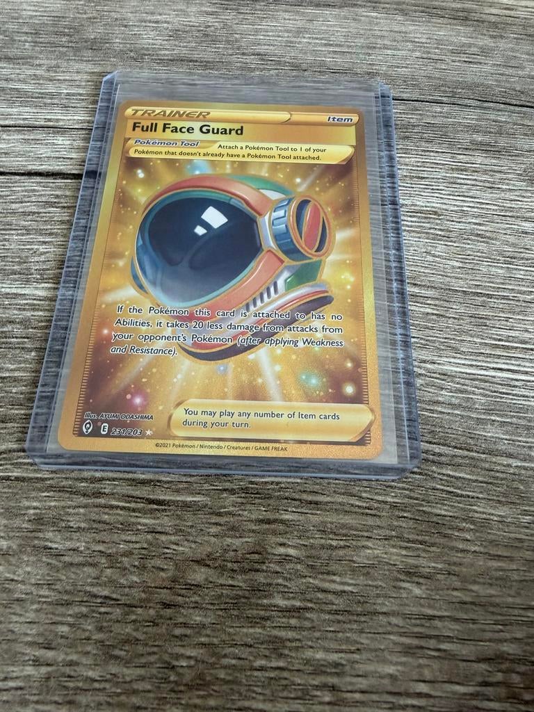 Pokémon TCG Full Face Guard Gold Secret Rare 231/203, Verzenden, Nieuw, Losse kaart, Foil
