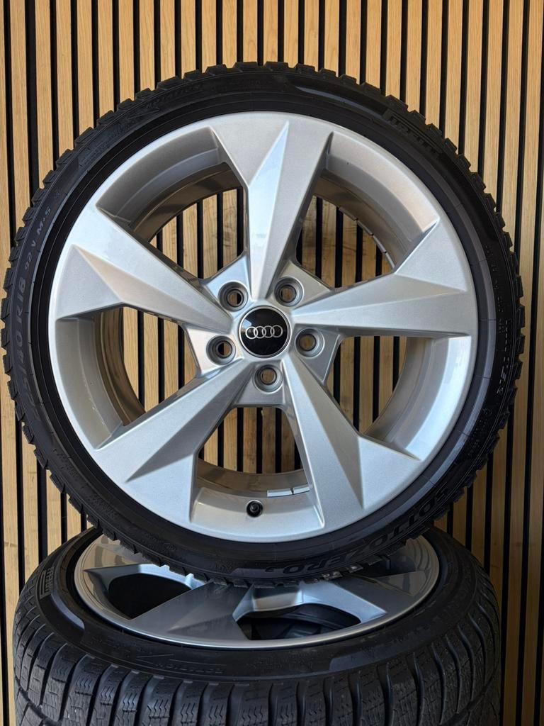 Originele 18” Audi A3 S3 8Y 8V Winterbanden Winterset, Auto-onderdelen, Banden en Velgen, Gebruikt, ., Banden en Velgen, 18 inch
