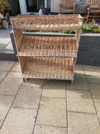 rattan  schoenen rek  riviera maison look, Huis en Inrichting, Woonaccessoires | Krantenbakken en Lectuurbakken, Ophalen, Zo goed als nieuw