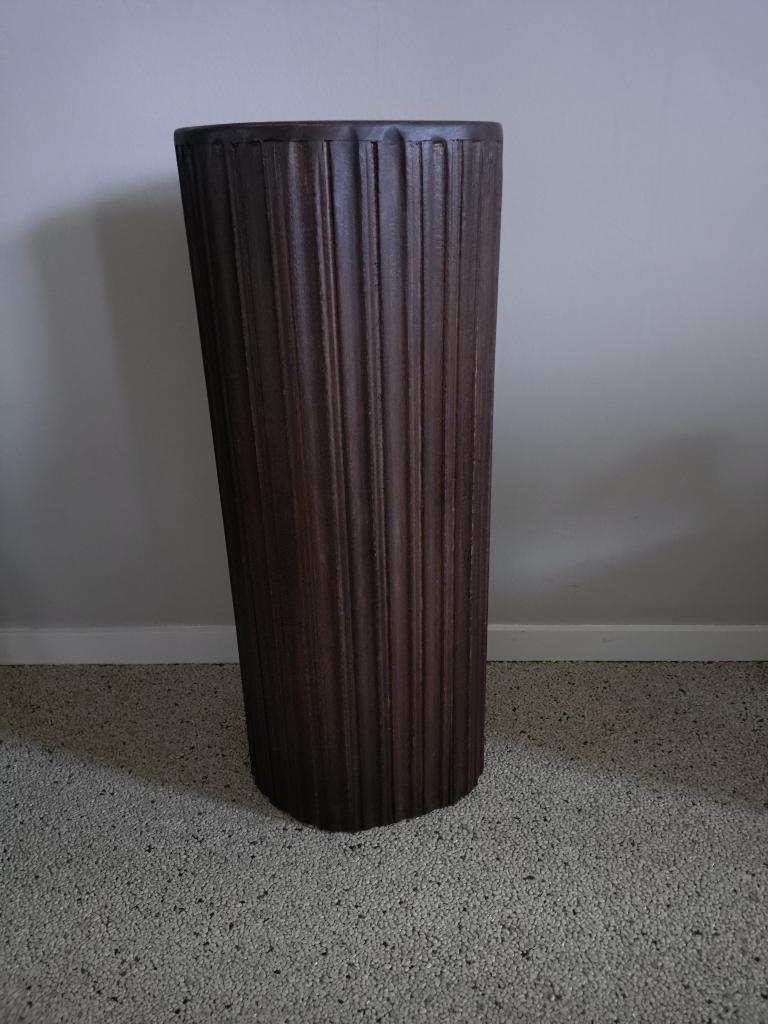 Te koop donkerbruine zuil 24Seven Bergen zuil 65 x 23 cm, Ophalen, Zo goed als nieuw