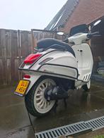 Vespa sprint 50cc 2V Carb, Fietsen en Brommers, Scooters | Vespa, Ophalen, Zo goed als nieuw, Benzine