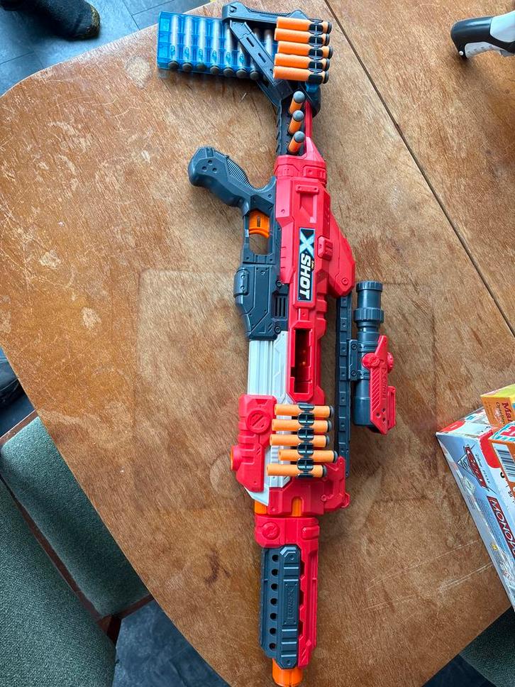 X-Shot Blaster met magazijn en pijltjes, Kinderen en Baby's, Speelgoed | Overig, Gebruikt, Jongen of Meisje, Ophalen of Verzenden