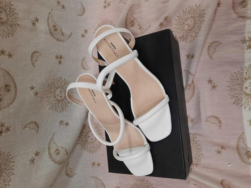 Dames Sandaal met hak, Kleding | Dames, Wit, Zo goed als nieuw, Sacha, Sandalen of Muiltjes