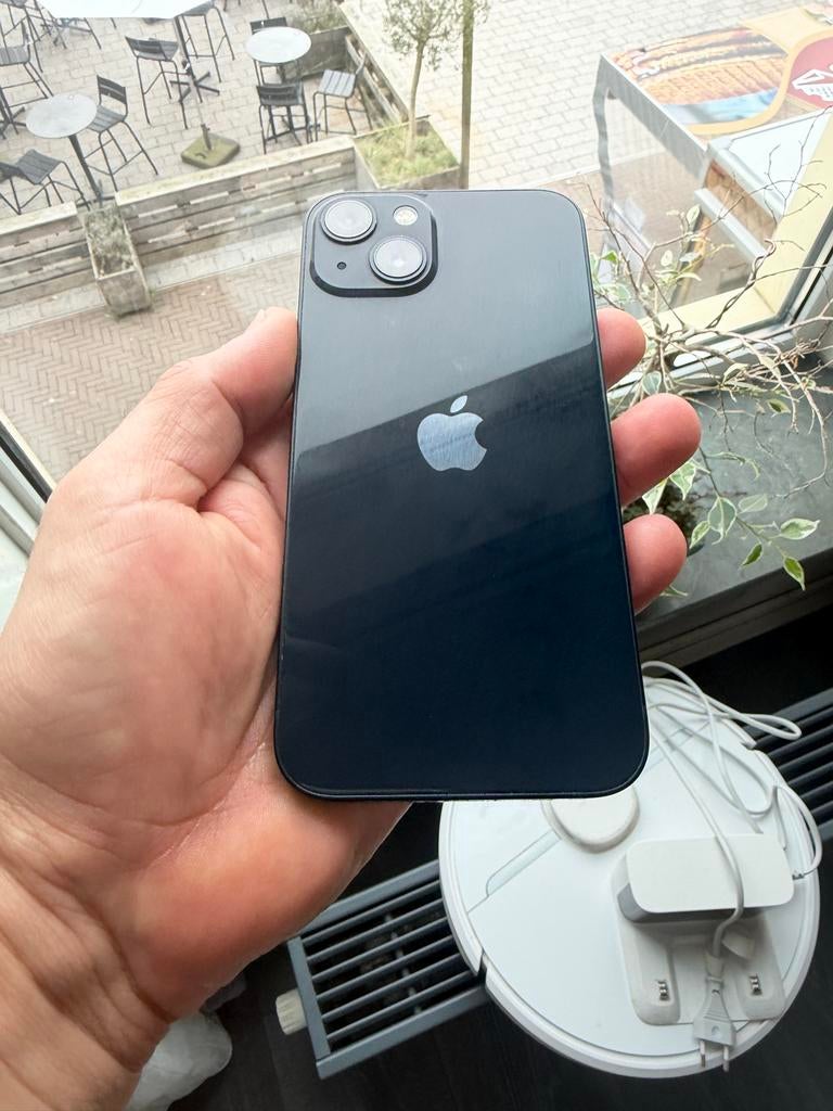 Iphone 13 - helemaal netjes, paar maanden oud- batterij 100%, Telecommunicatie, Mobiele telefoons | Apple iPhone, Ophalen, Zo goed als nieuw