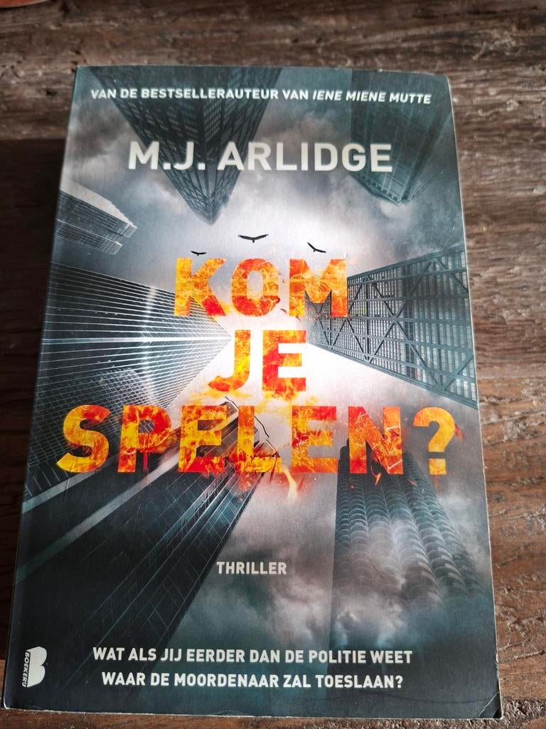 M.J. Arlidge - Kom je spelen?, Boeken, Ophalen of Verzenden, Zo goed als nieuw, M.J. Arlidge