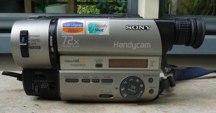 Zelf digitaliseren ? Sony Video8 en Hi8 met TBC DNR, Audio, Tv en Foto, Videocamera's Analoog, Camera, Hi 8, Ophalen