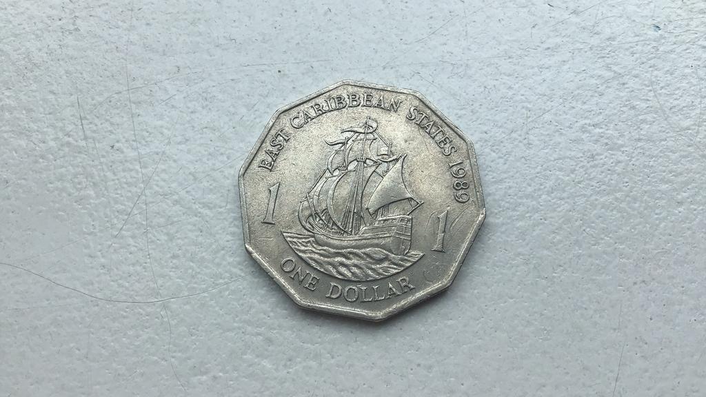 East Carribean states 1 dollar 1989., Postzegels en Munten, Munten | Amerika, Ophalen of Verzenden