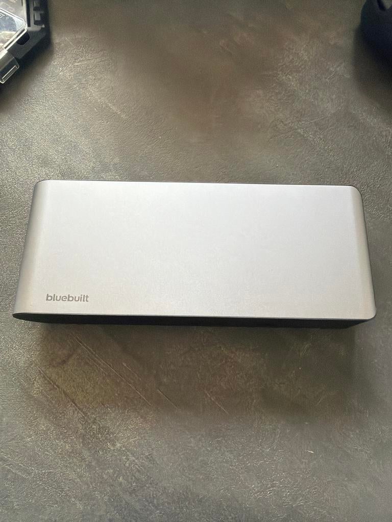 Bluebuilt Docking Station USB-C met HDMI, DisplayPort, USB 3, Ophalen of Verzenden, Zo goed als nieuw, Docking station, Laptop