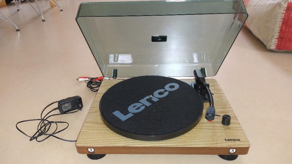 Platenspeler Lenco 50 WD met ingebouwde speakers, Audio, Tv en Foto, Platenspelers, Zo goed als nieuw, USB-aansluiting, Platenspeler
