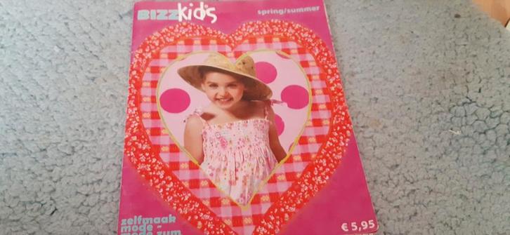 Mooie Bizz Kids Zelfmaakmode voorjaar-zomer, Hobby en Vrije tijd, Kledingpatronen, Gebruikt, Kind, Overige merken, Ophalen of Verzenden