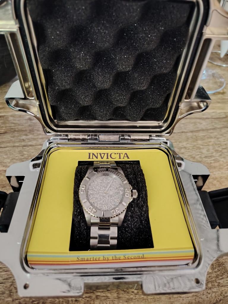 Invicta Dames horloge, Ophalen, Zo goed als nieuw, Staal, Overige merken