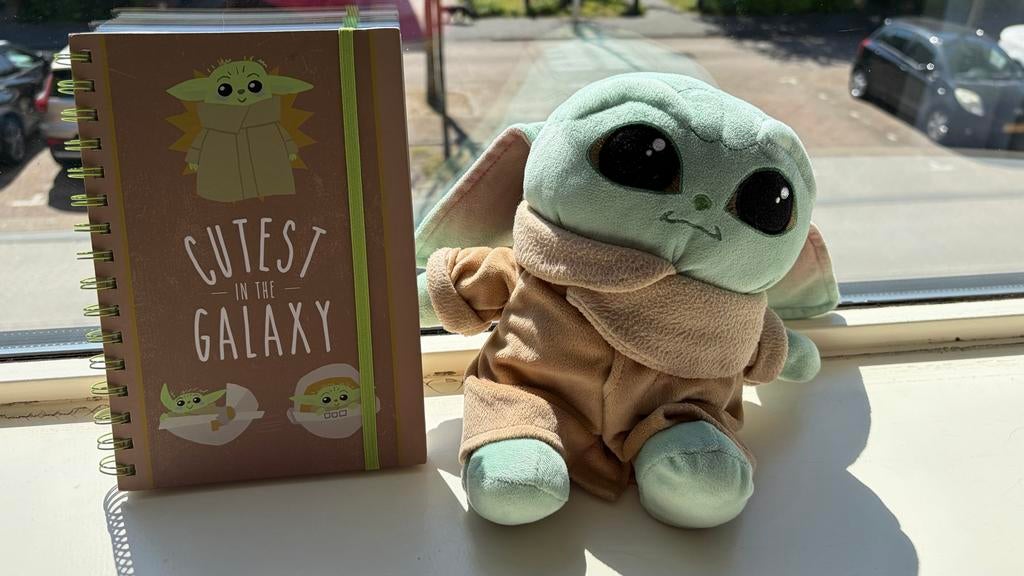 Baby Yoda knuffel en notitieboekje - Star Wars The Mandalori, Kinderen en Baby's, Speelgoed | Knuffels en Pluche, Ophalen, Groen