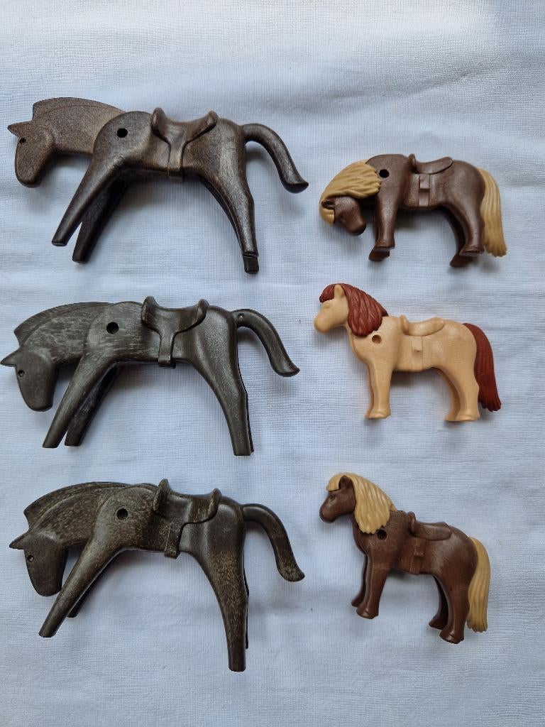 (C) Playmobil. 3 paarden en 3 pony's met vast zadel., Ophalen of Verzenden, Zo goed als nieuw, Los playmobil