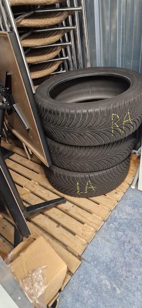 Goodyear Vector 4 Seasons Gen-2 All Season Banden 235/45R19, Ophalen, Gebruikt
