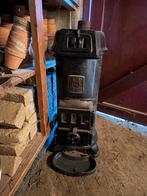 Gietijzeren kolen of hout kachel met mica ruitjes, Ophalen, Potkachel, Gebruikt, Vrijstaand