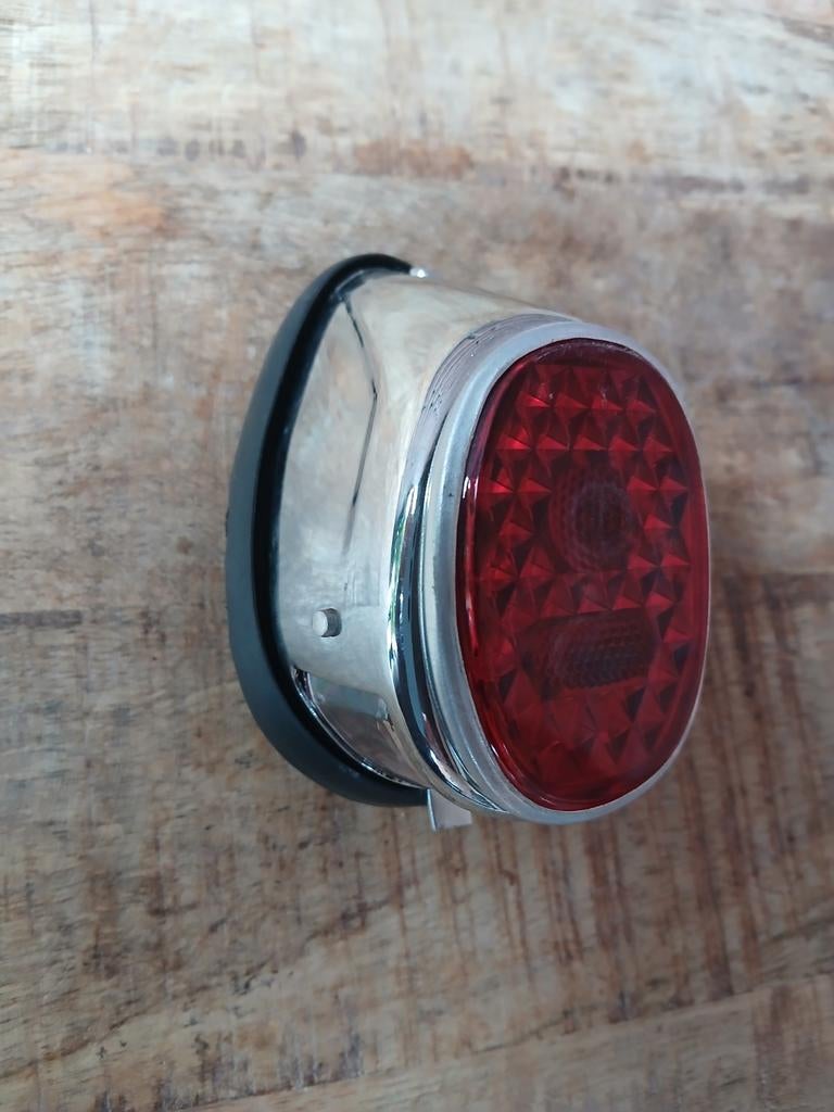 Tekoop een nieuw achterlicht voor kreidler of andere brommer, Fietsen en Brommers, Brommeronderdelen | Kreidler, Ophalen of Verzenden