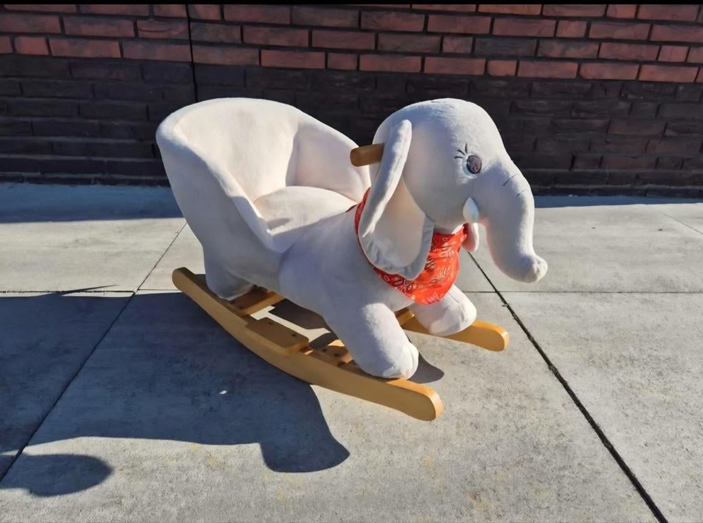 Hobbeldier olifant, Ophalen