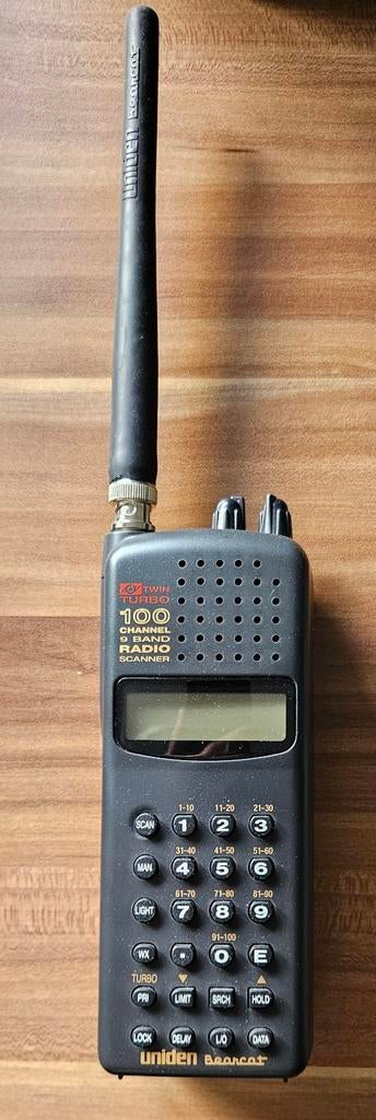 Uniden Bearcat UBC120XLT 100-kanaals scanner, Ophalen of Verzenden, Gebruikt, 30 tot 200 kanalen, Draagbaar