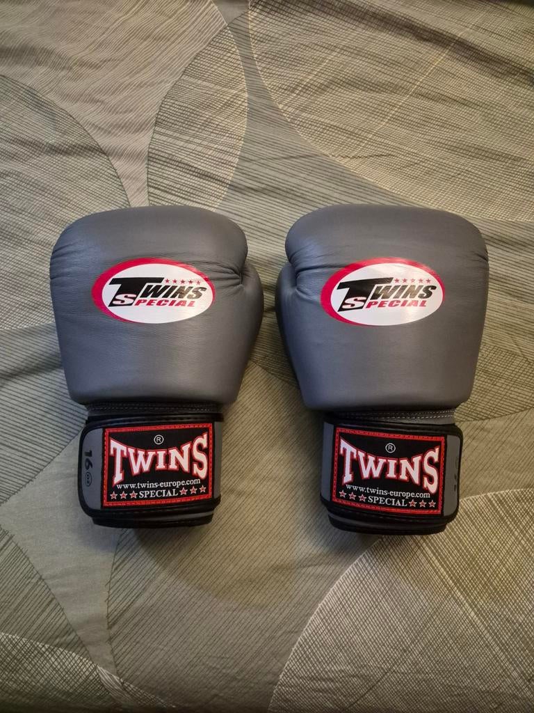 Twins Special bokshandschoenen...16 OZ, Sport en Fitness, Boksen, Ophalen, Nieuw, Bokshandschoenen