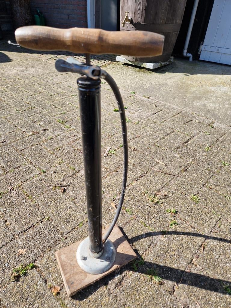 Fietspomp, Ophalen, Gebruikt