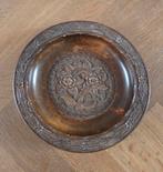 Te koop een antiek houten bord met houtsnijwerk., Ophalen of Verzenden