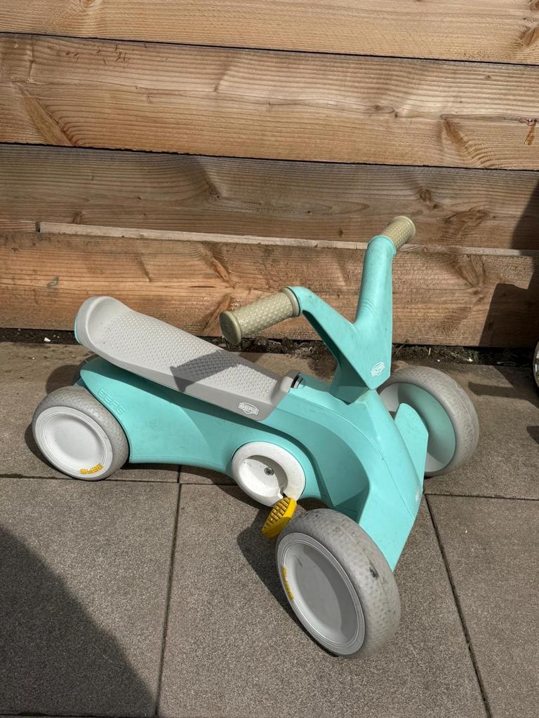 Berg 2 go loopfiets met inklapbare trappers, Kinderen en Baby's, Speelgoed | Buiten | Voertuigen en Loopfietsen, Gebruikt, Loopfiets