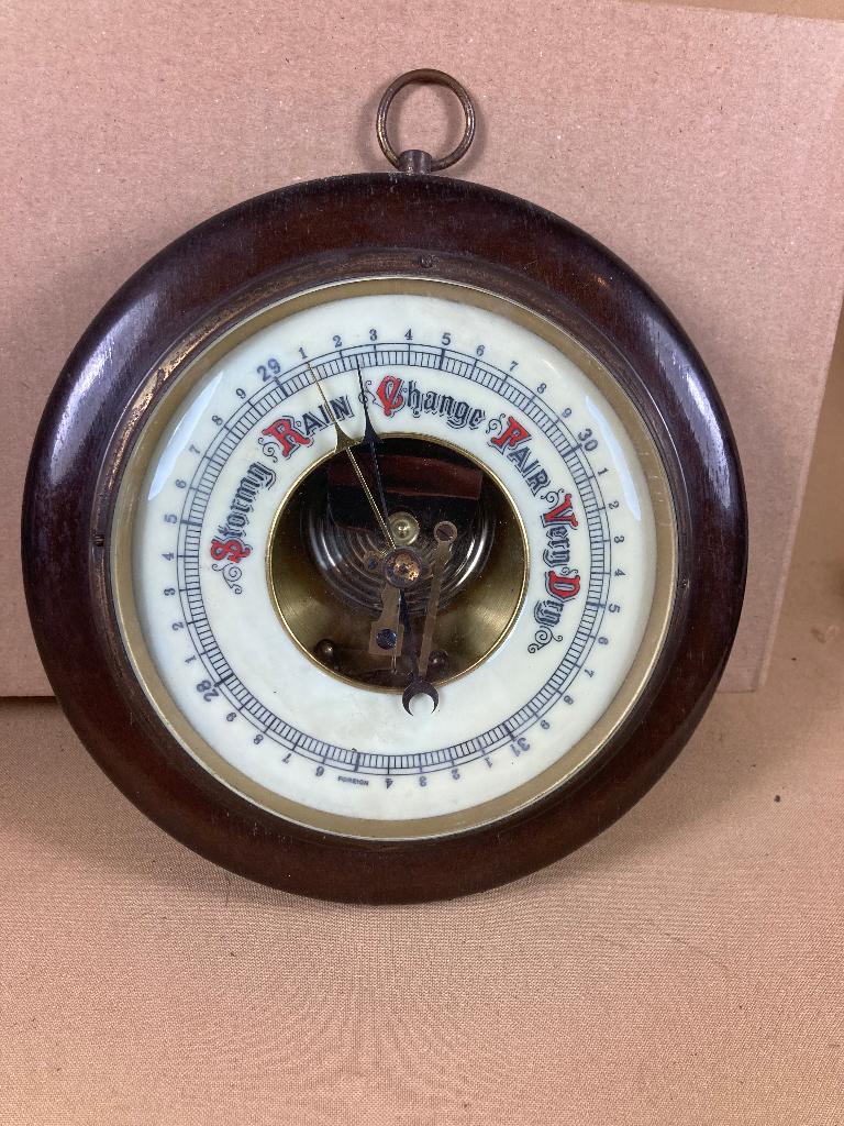 Engelse aneroid ronde barometer, Audio, Tv en Foto, Weerstations en Barometers, Gebruikt, --, Barometer, Ophalen of Verzenden