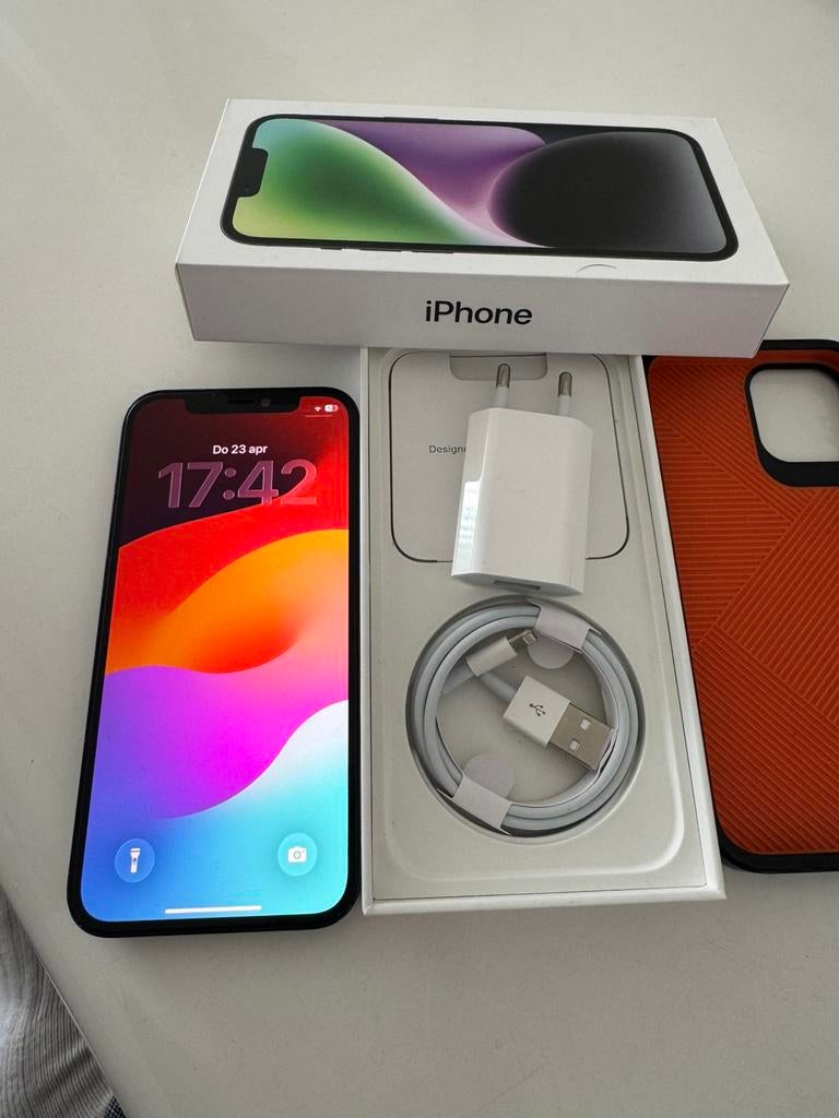 Iphone 12.64gb in goede staat, Zwart, Ophalen of Verzenden, Zo goed als nieuw, IPhone 12