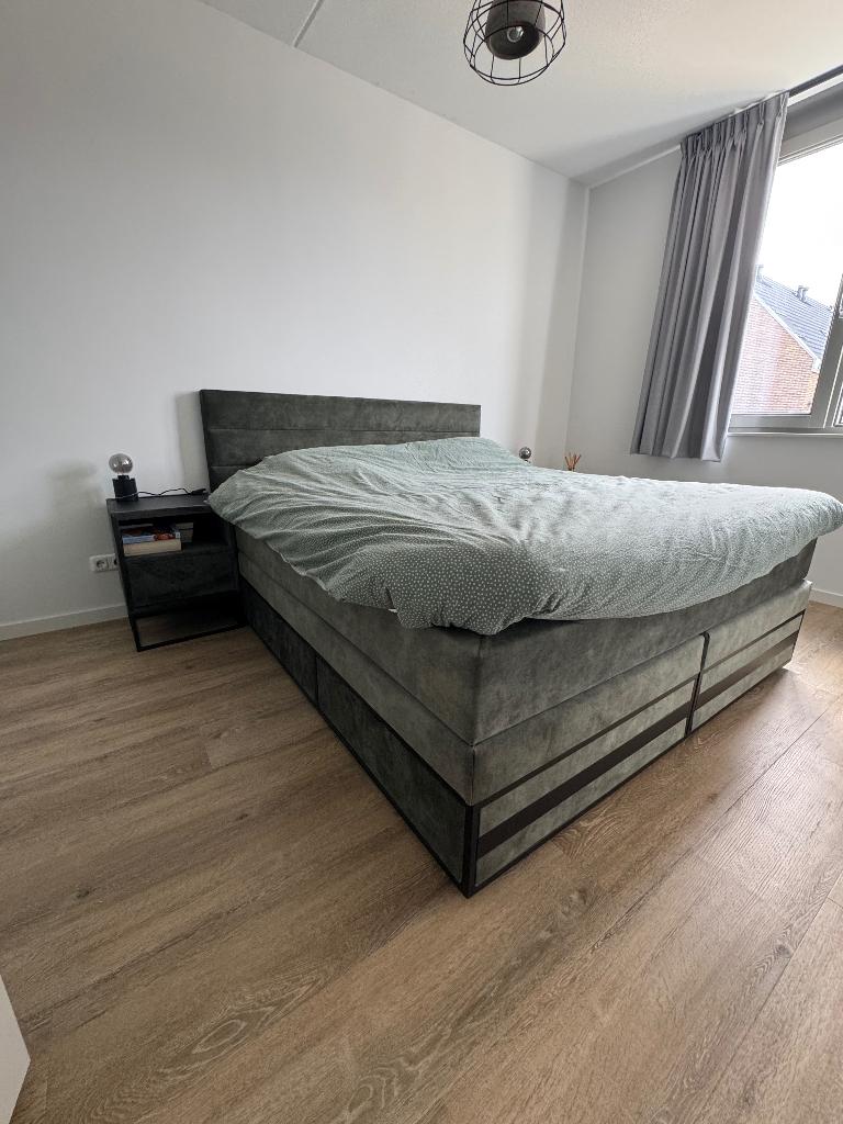 Boxspring bed Totaalbed & nachtkastjes, Ophalen, 210 cm, Tweepersoons, Zo goed als nieuw
