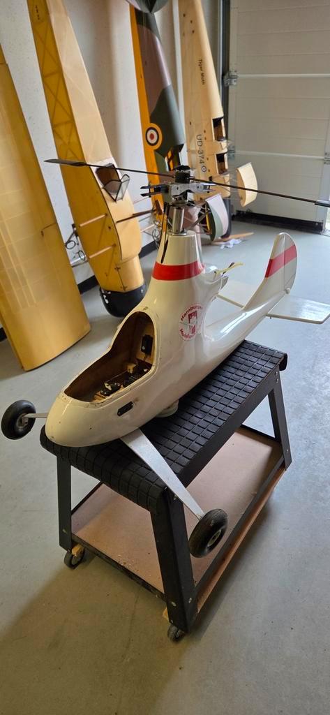 Wik Helix autogyro, Hobby en Vrije tijd, Modelbouw | Radiografisch | Vliegtuigen, Ophalen