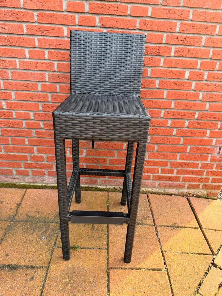SVG outdoor wicker bartafel met 6 barkrukken, Tuin en Terras, Tuinmeubel-accessoires, Gebruikt, Ophalen