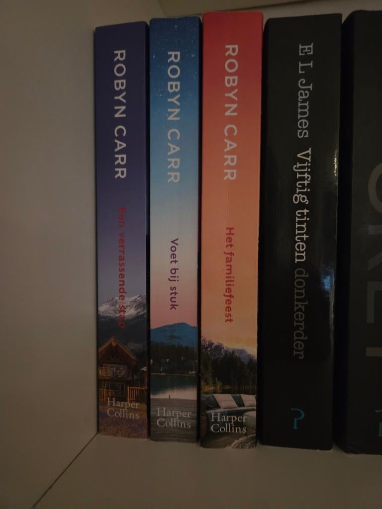 Robyn Carr - Virgin River - diverse boeken, Ophalen of Verzenden, Gelezen, Robyn Carr, Nederland