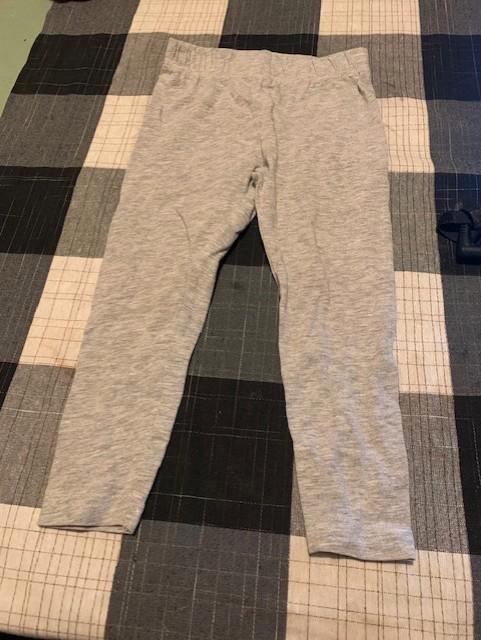 Grijze legging van Kiki & Koko. Maat 92, Kinderen en Baby's, Kinderkleding | Maat 92, Zo goed als nieuw, Meisje, Broek, Ophalen of Verzenden