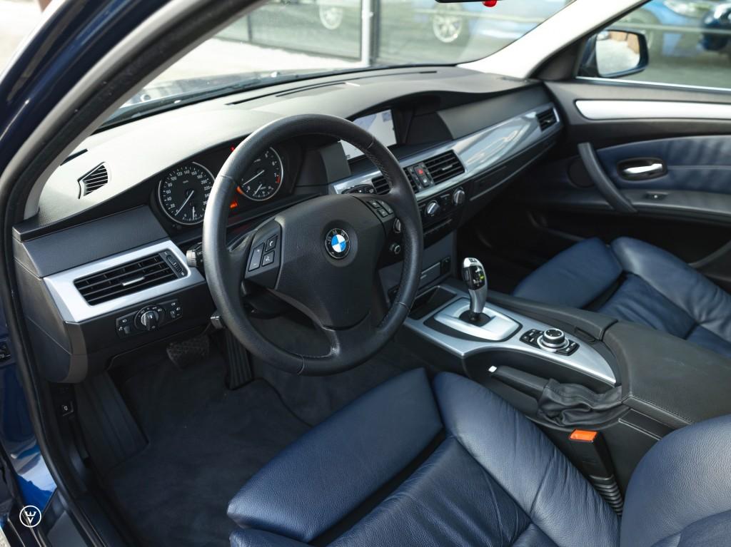 Bmw 5-SERIE 525i Touring LCI Aut. - Prof navi, comf.stl., Auto's, Achterwielaandrijving, Gebruikt, Blauw, 2996 cc