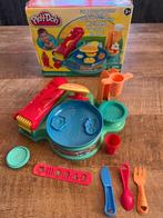 Playdoh Kitchen Creations - Ontbijt bakken, Ophalen, Knutselen