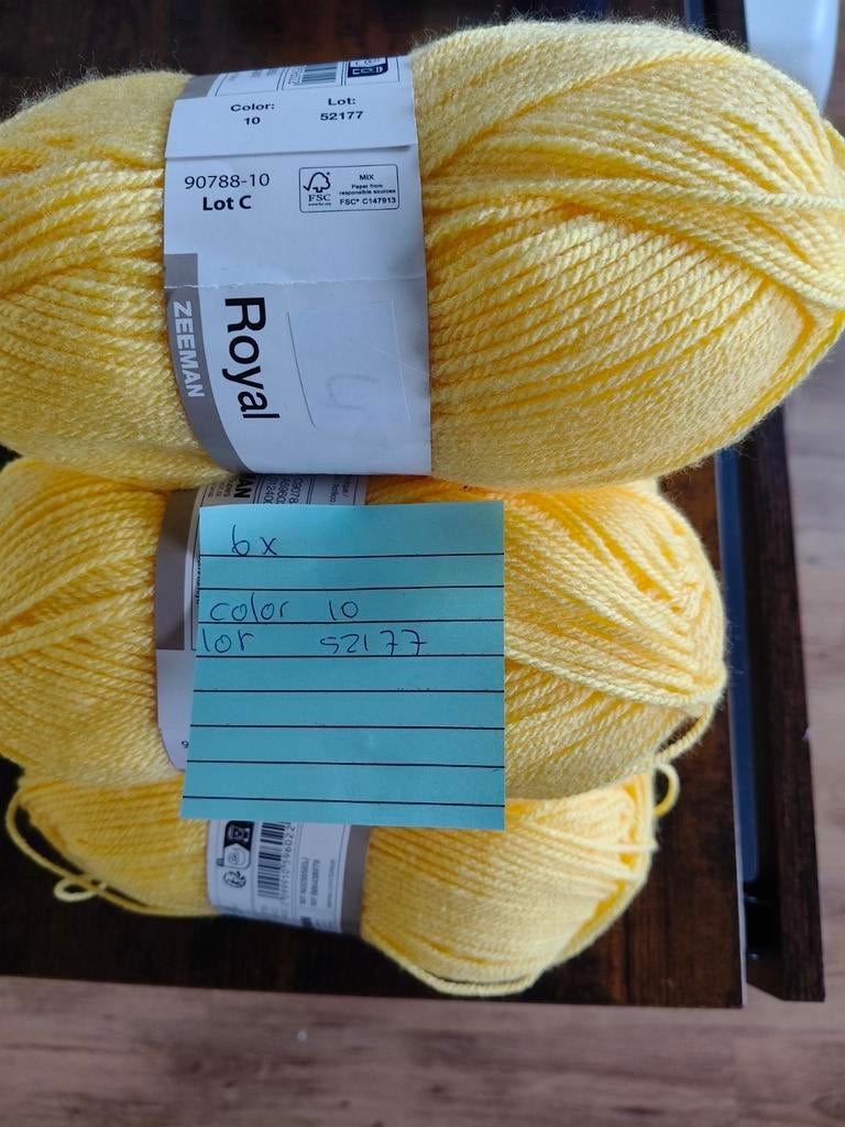 Royal geel 6 bollen, Hobby en Vrije tijd, Breien en Haken, Ophalen of Verzenden, Nieuw, Breien of Haken, Wol of Garen
